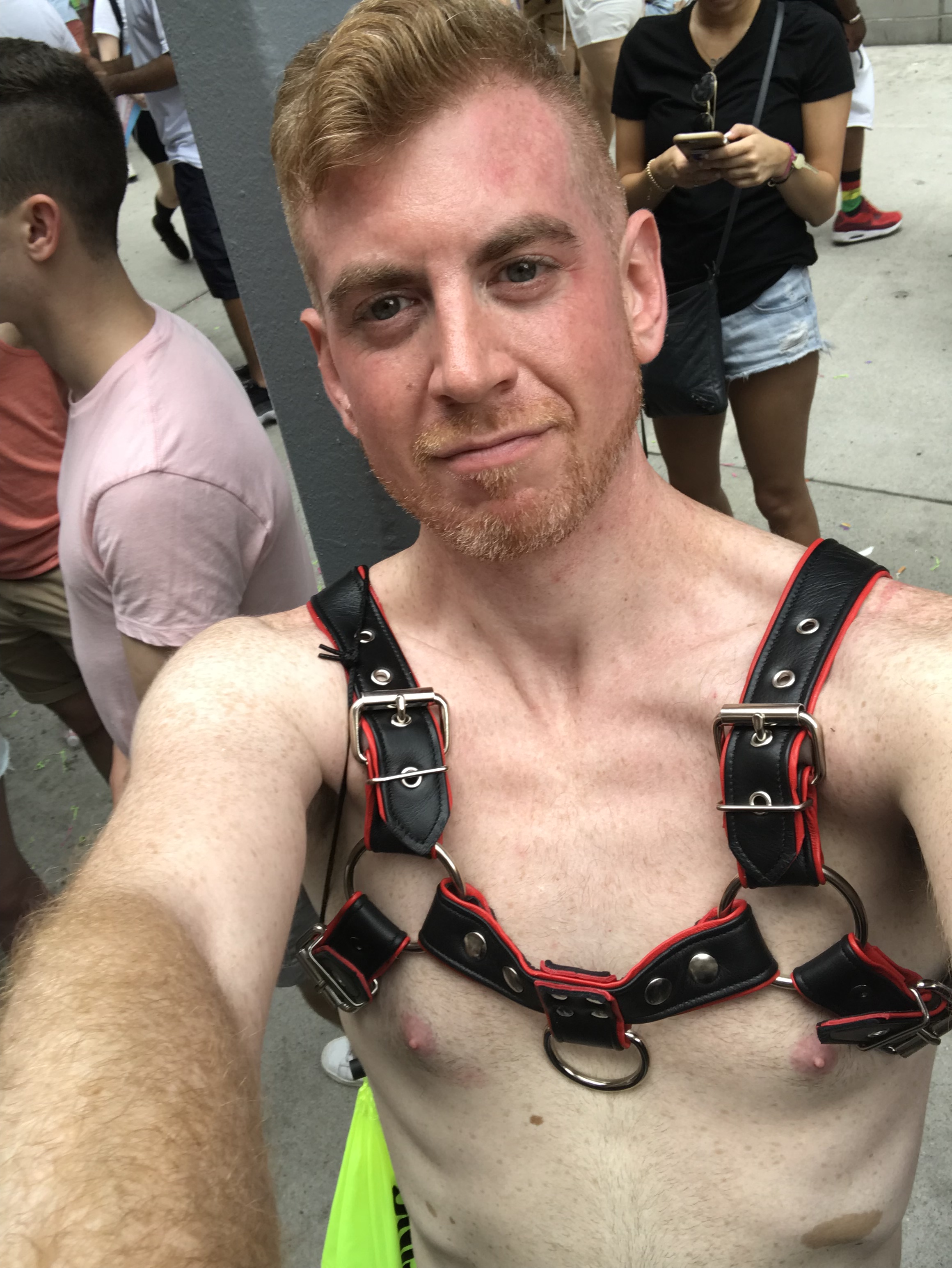 4DC70F03-74E3-4422-9289-41C0B24CFB5F